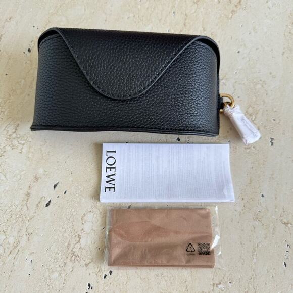 New! LOEWE LW40131I 01C Square Mask Sunglasses, Black, Authentic - Picture 14 of 14